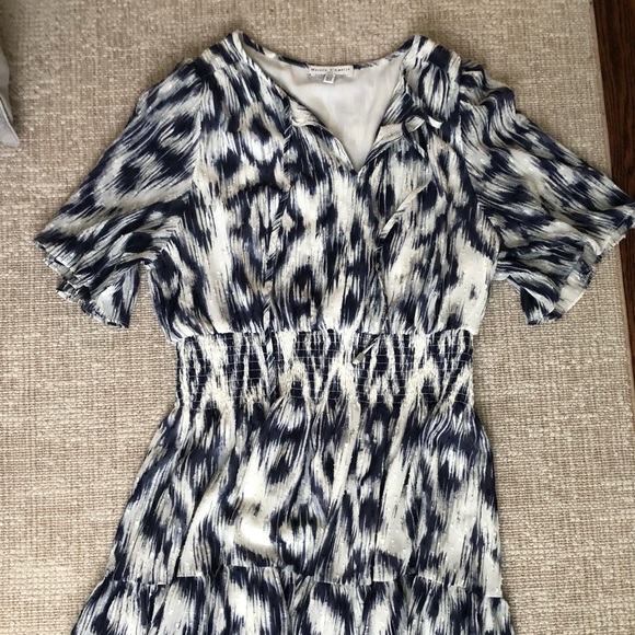 Madison D’amelie Dress with cinched waist - Picture 2 of 4